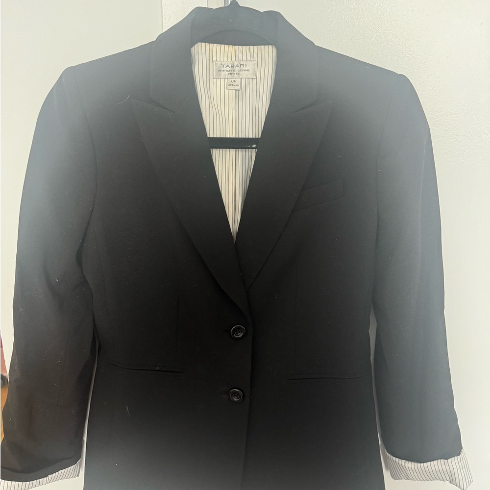 Tahari Blazer